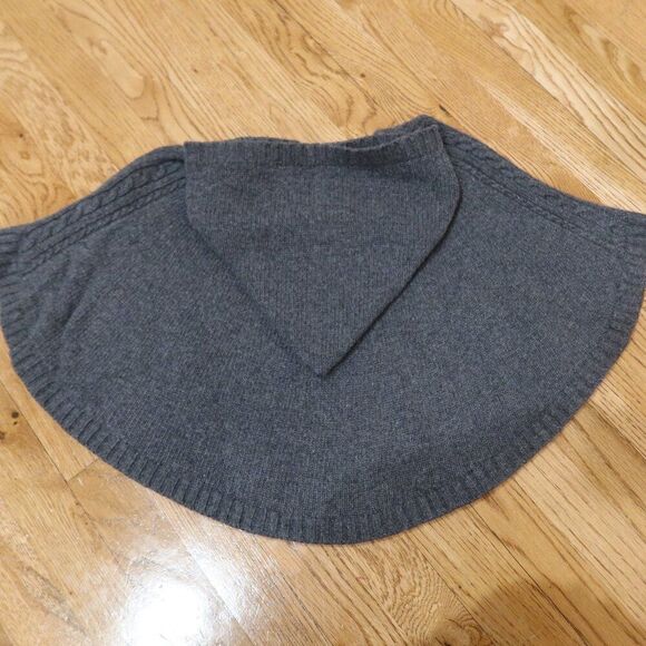 KNOT kids poncho cape wool knit cashmere grey pull on hood cable formal preppy 3 - Picture 2 of 8